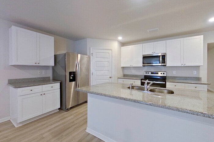 Building Photo - 132 Swallowtail Ln