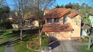 Building Photo - Gated American River Canyon North Home | 4BR / 3BA | 2,455 SF