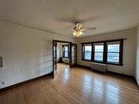 Building Photo - 1809 E Marion St