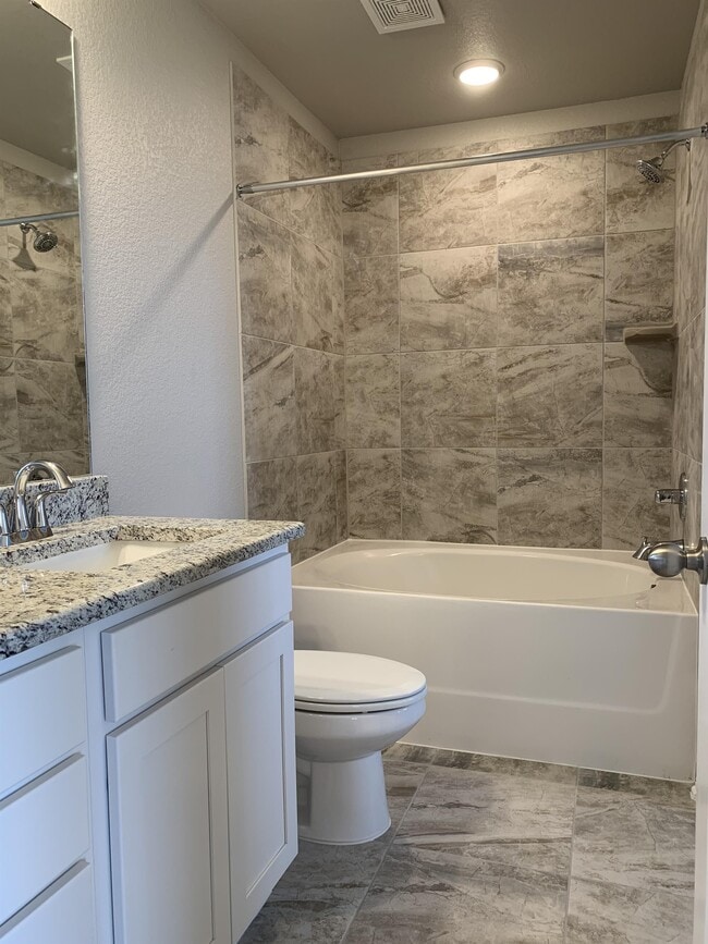 Building Photo - 7611 Stonehollow