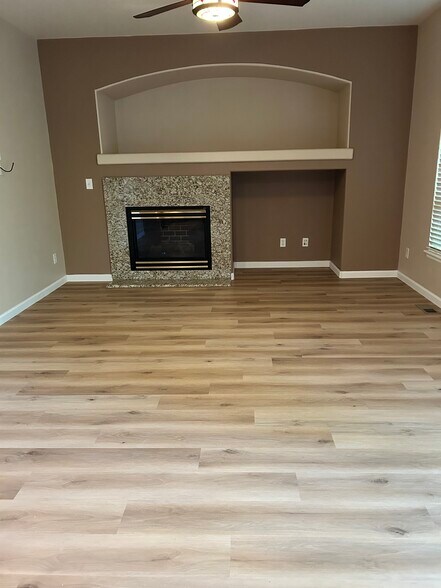 Family Room - 14263 Jared Ct