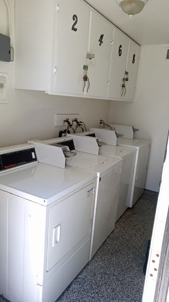 Laundry Facility - 2302 W Roberta Ave