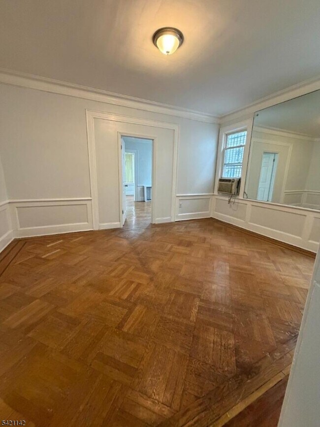 Building Photo - 12 Patten Pl