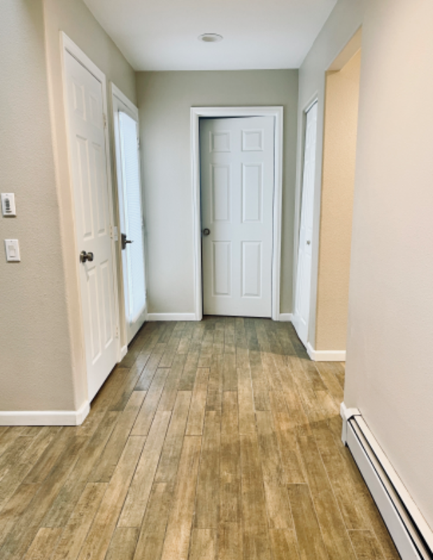 Building Photo - 171 Burgundy Cir