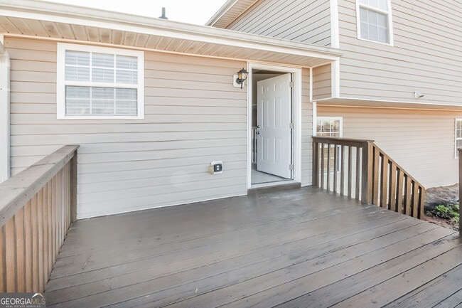 Building Photo - 519 Trinity Tr