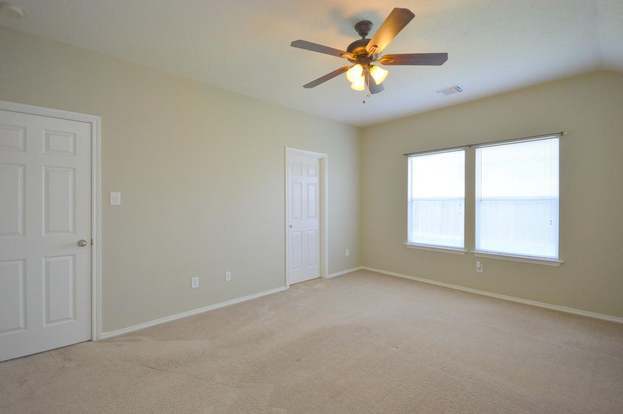 Building Photo - 8707 Farm Ridge Ln