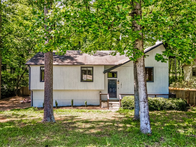 Building Photo - 1811 Kimberly Dr SW
