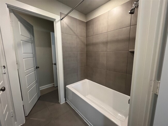 Building Photo - 2611 Colorado Crk Dr