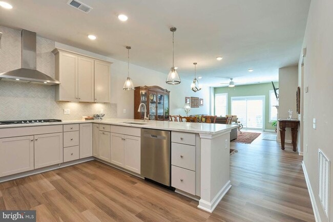 Building Photo - 15563 Blue Lotus Ln