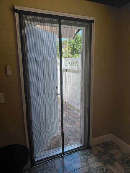 Building Photo - 4941 Nicia Way