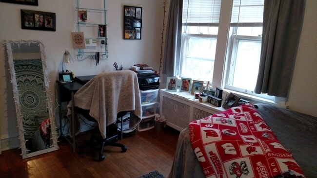 Building Photo - 2974 N Frederick Ave