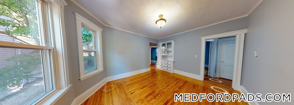 Building Photo - 207 Boston Ave