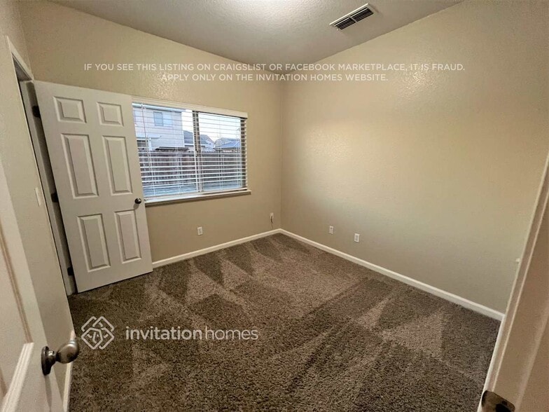 Building Photo - 5548 Seedling Way