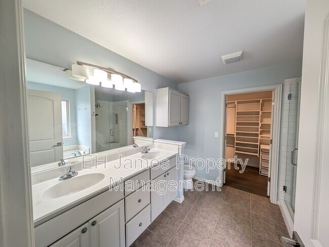 Building Photo - 3612 West 107th Ct S