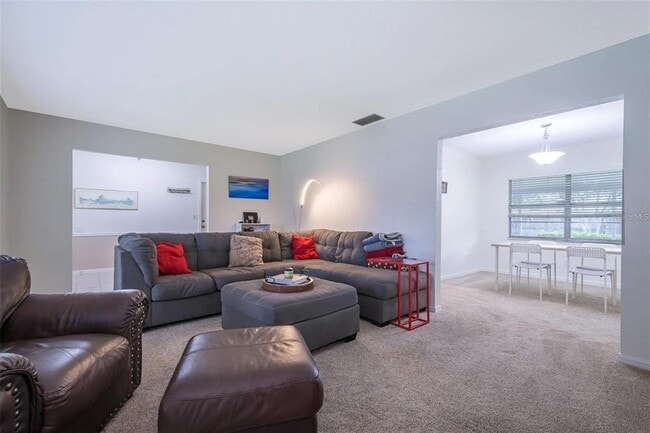 Building Photo - 2907 Little John Rd