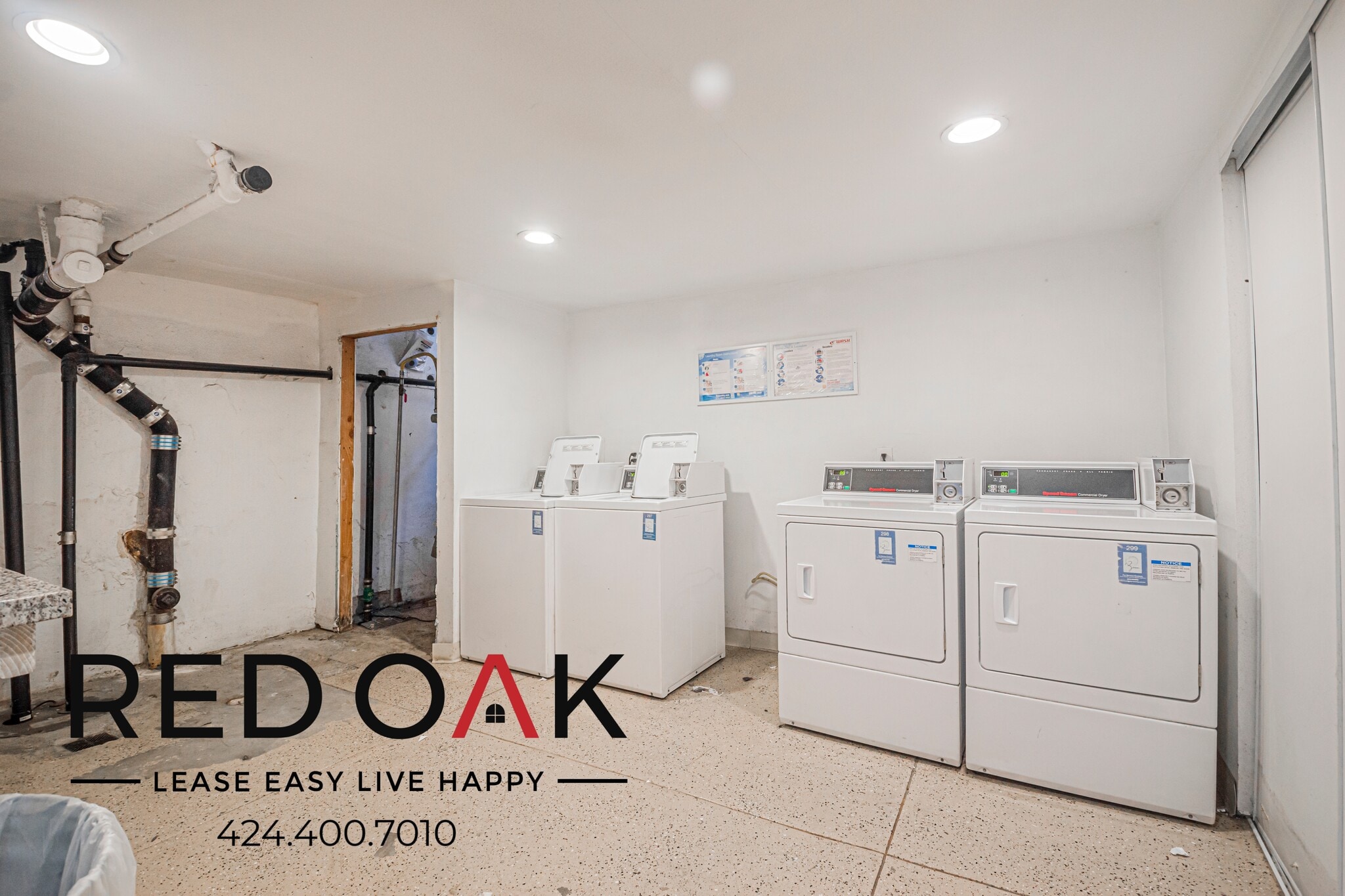 Building Photo - 4348 Lockwood Ave