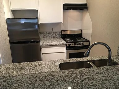 Building Photo - 1717 Park St