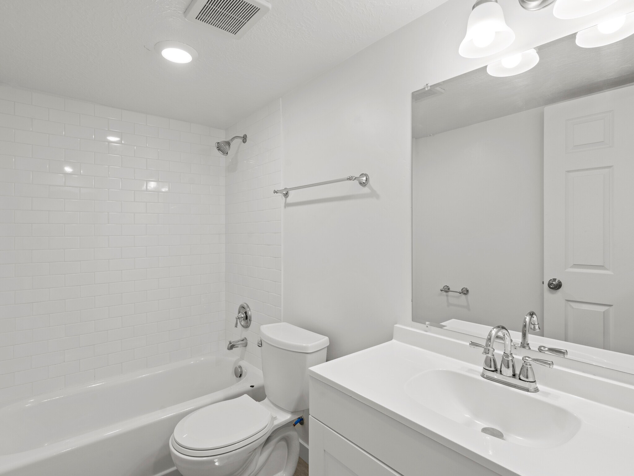 Building Photo - 915 E 1300 S