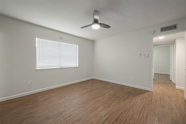 Building Photo - 16810 Sweno Ct