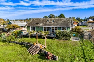 Building Photo - Custom Home on Property just outside of Eureka!