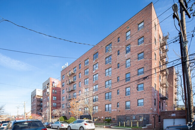 Building Photo - 1040 Neilson St