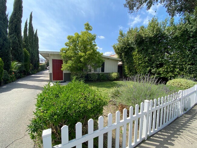 Building Photo - 5629 Cleon Ave