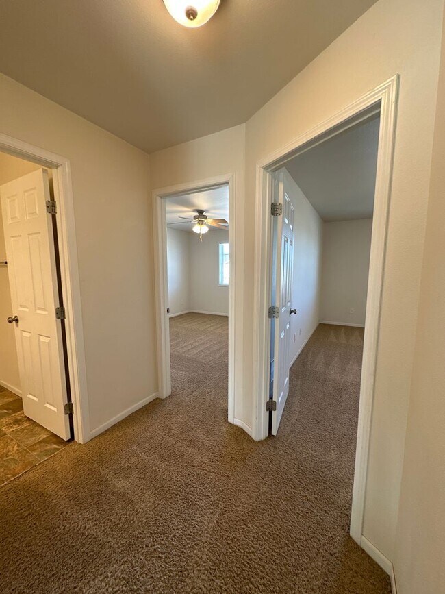 Building Photo - 66 Mulberry Loop NE