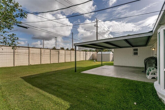Building Photo - 514 Packer Ct