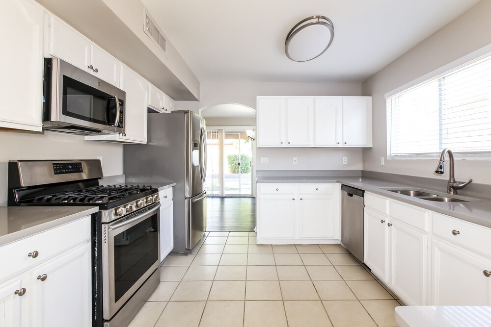 Building Photo - 9147 N 73rd Ln