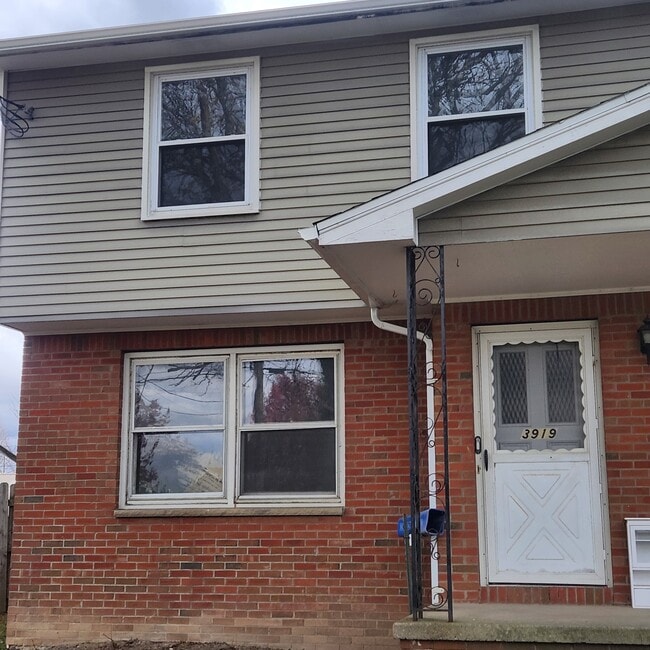 Building Photo - 3919 Harvard St