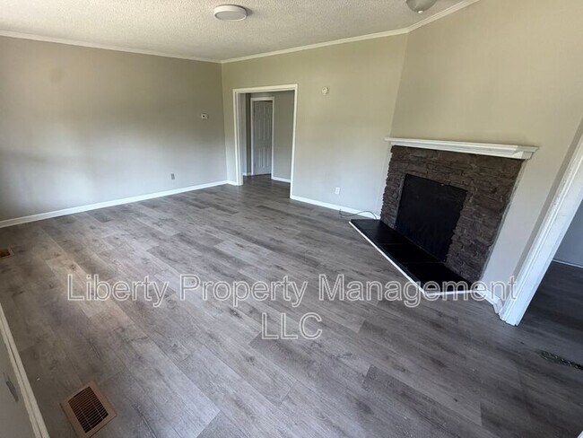 Building Photo - 471 Washington Ln