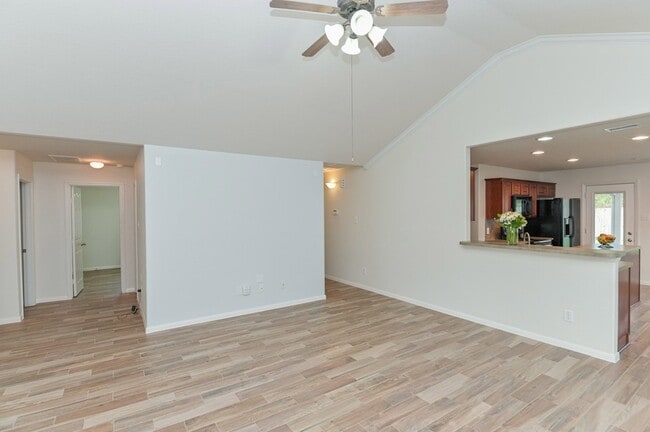 Building Photo - 4022 Mt Everest Way