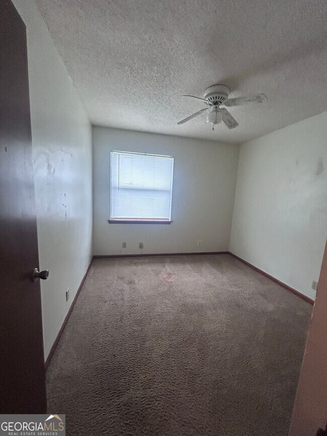 Building Photo - 505 Westgate Cir