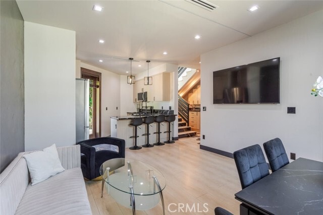 Building Photo - 8252 Morse Ave