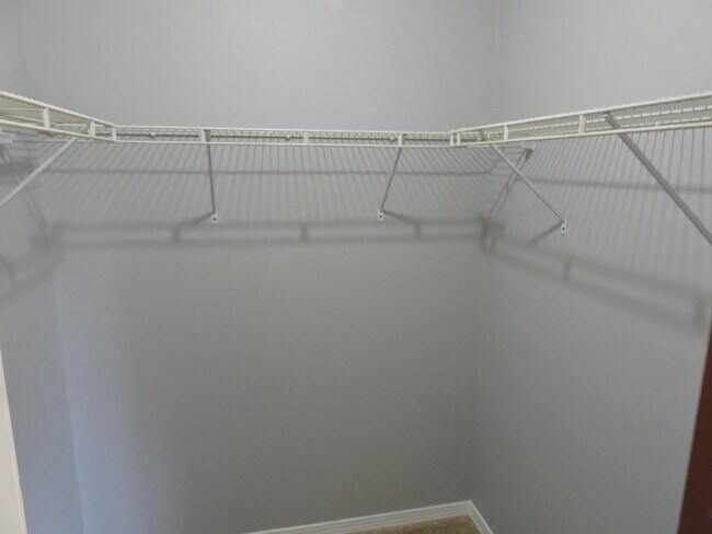 Building Photo - 215 Grand Prix Dr