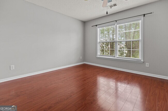 Building Photo - 2315 Hiawassee Dr NW