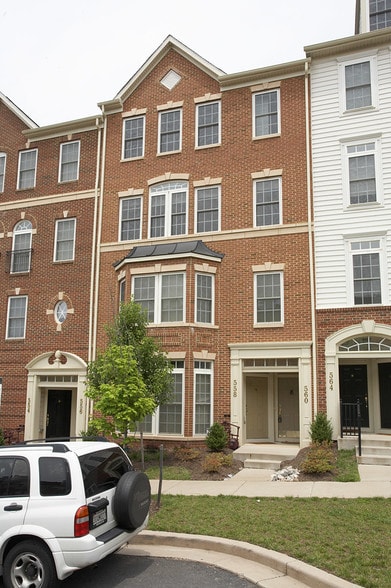 Building Photo - 560 Odendhal Ave