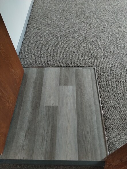 Building Photo - 320 4th St SE