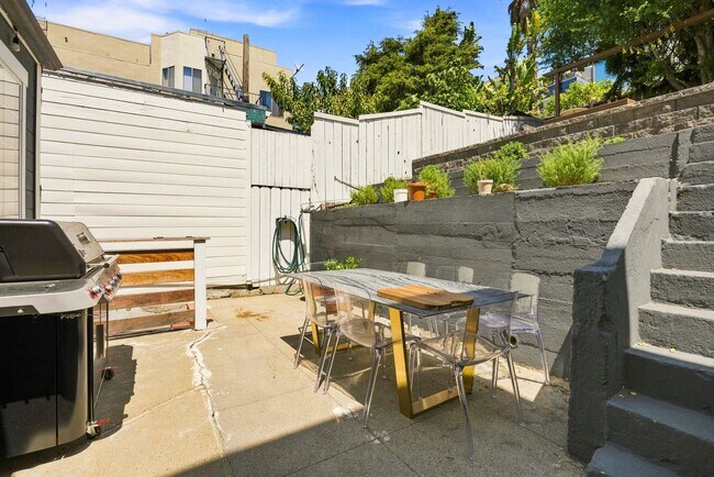 Building Photo - 507 Potrero Ave