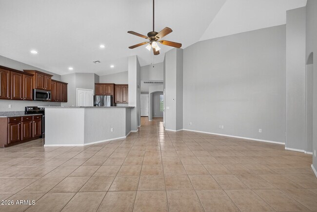 Building Photo - 3096 E Kingbird Pl