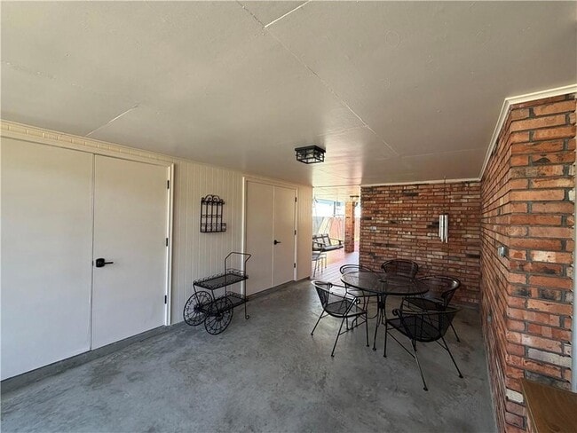 Building Photo - 4840 Rye St