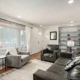 Building Photo - 205 Lake Hills Rd