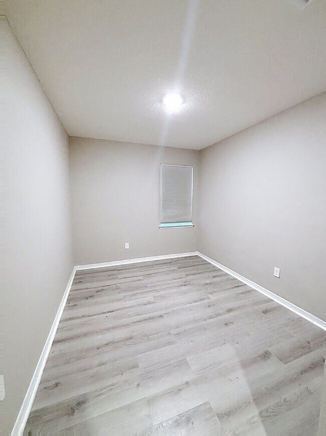 Building Photo - 12657 Promenade Estates Blvd