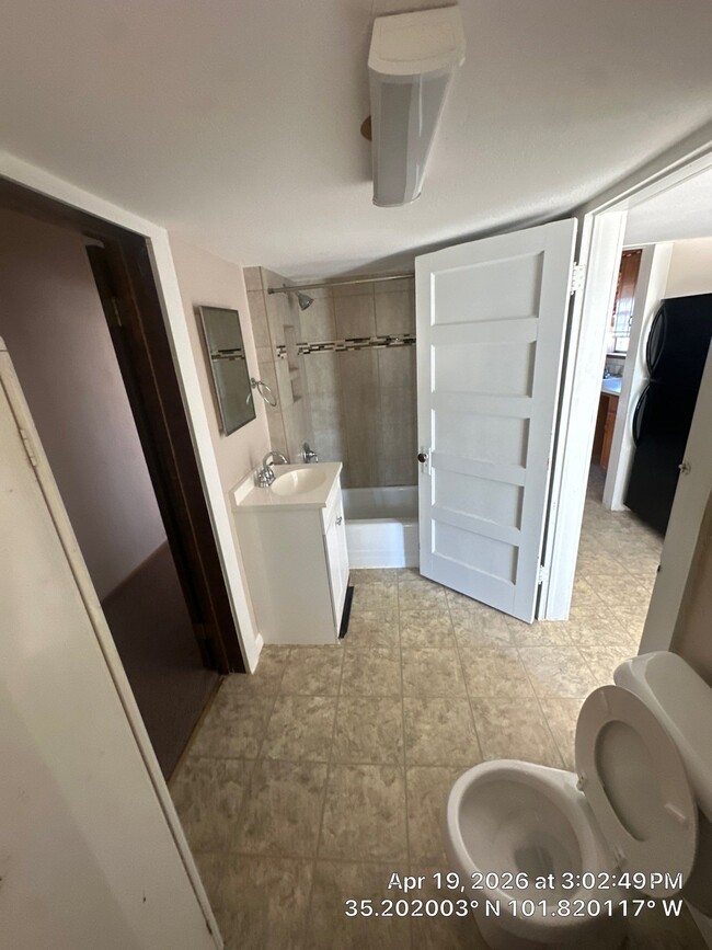 Building Photo - 901 S Roberts St