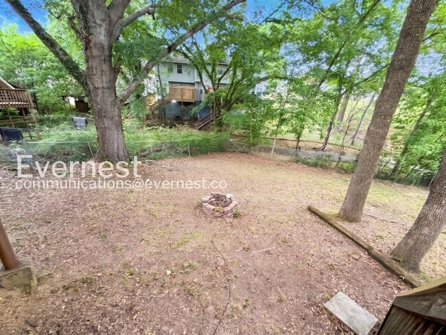 Building Photo - 335 Jamestown Manor Dr