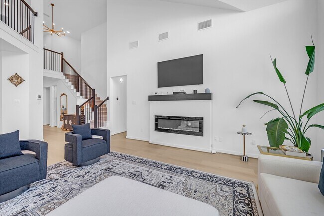 Building Photo - 8211 Boundary Waters Dr