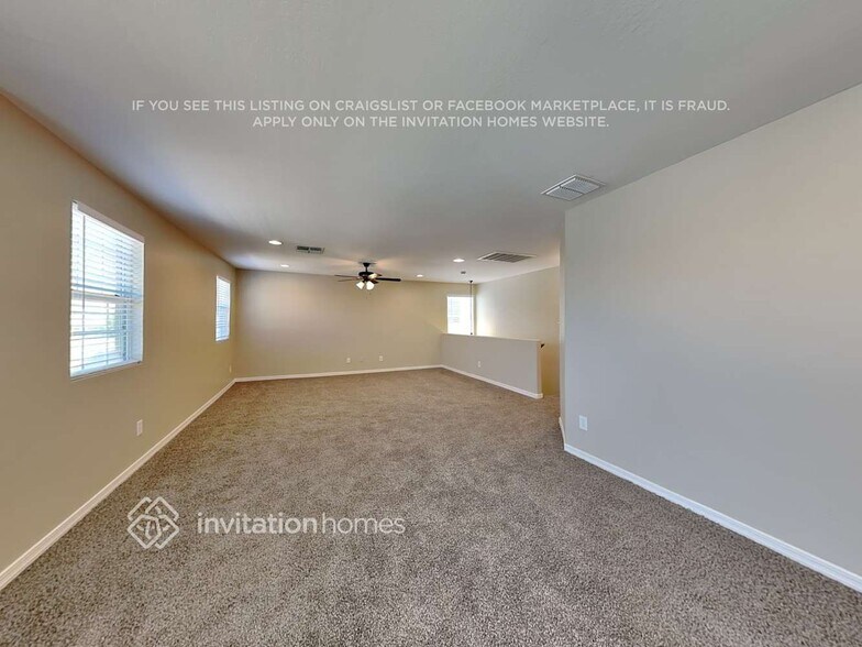Building Photo - 832 S Henry Ln