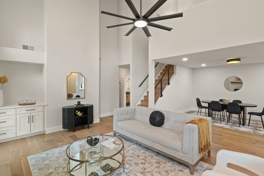 Building Photo - 8138 Forest Mesa Dr