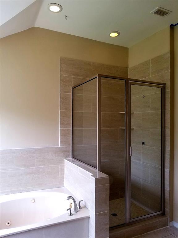 Building Photo - 14218 Swallowfield Dr