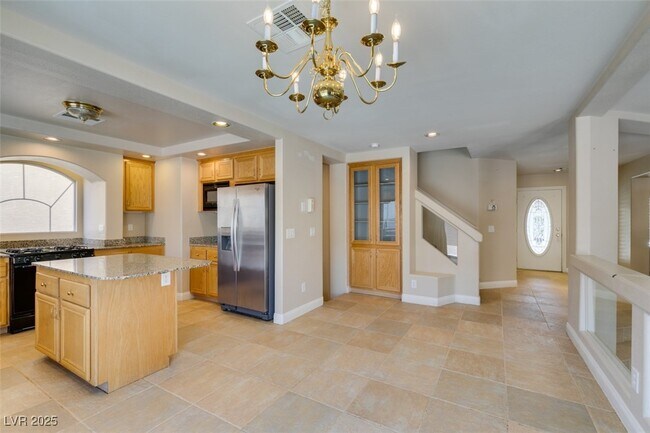 Building Photo - 6673 Octave Ave